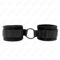 Белезници KINK - BEGINNER FUR HAND CUFFS 25 CM WITH O-RING 4 CM BLACK ADJUSTABLE 15-25 CM