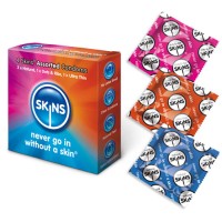 Комплект презервативи Skins различни видове 4 броя